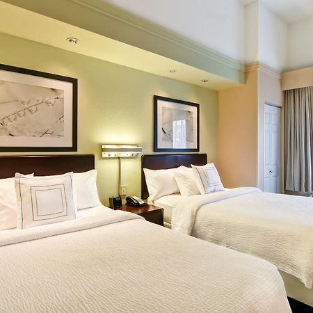 Springhill Suites Fresno Eksteriør bilde