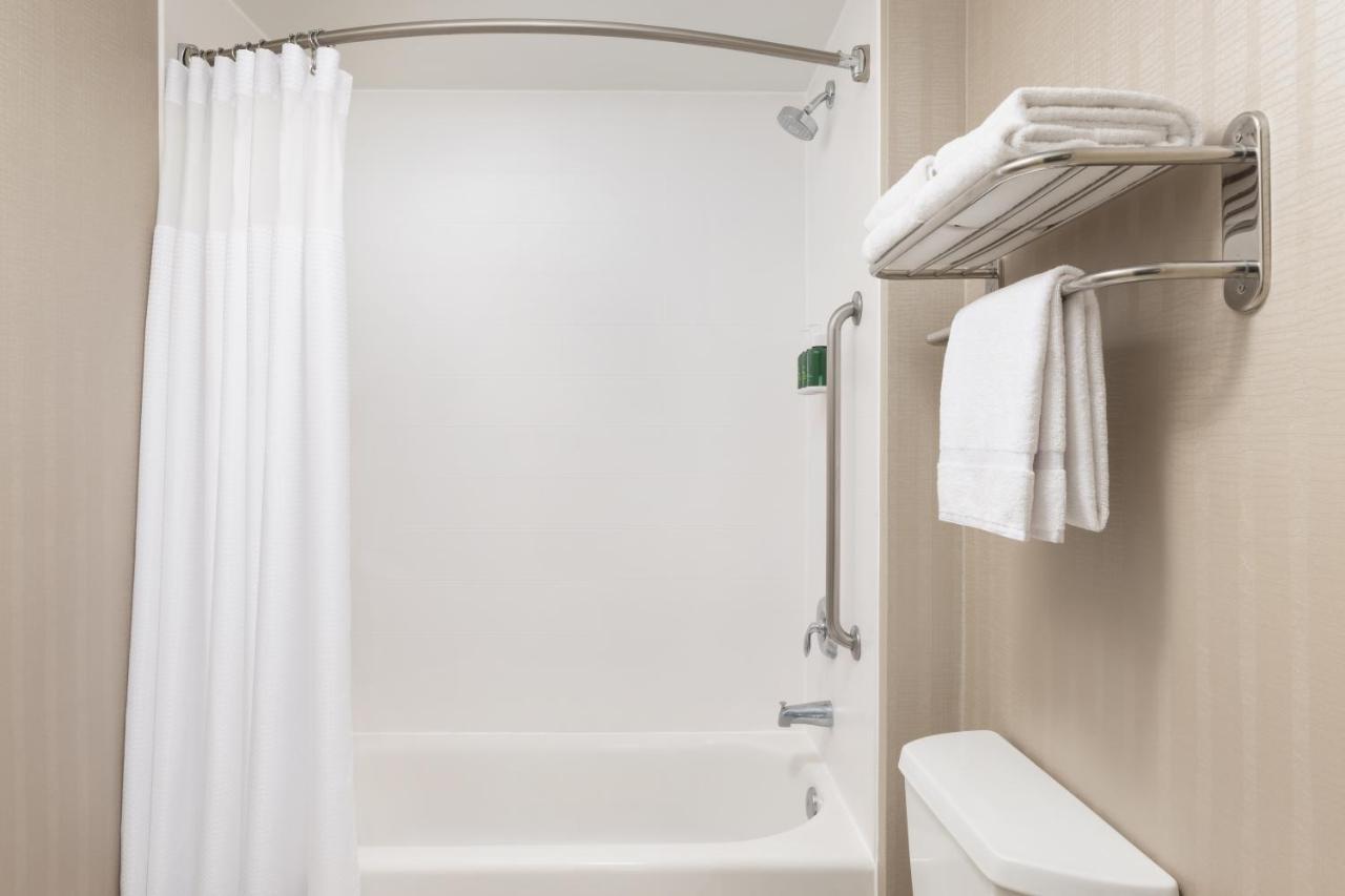 Springhill Suites Fresno Eksteriør bilde