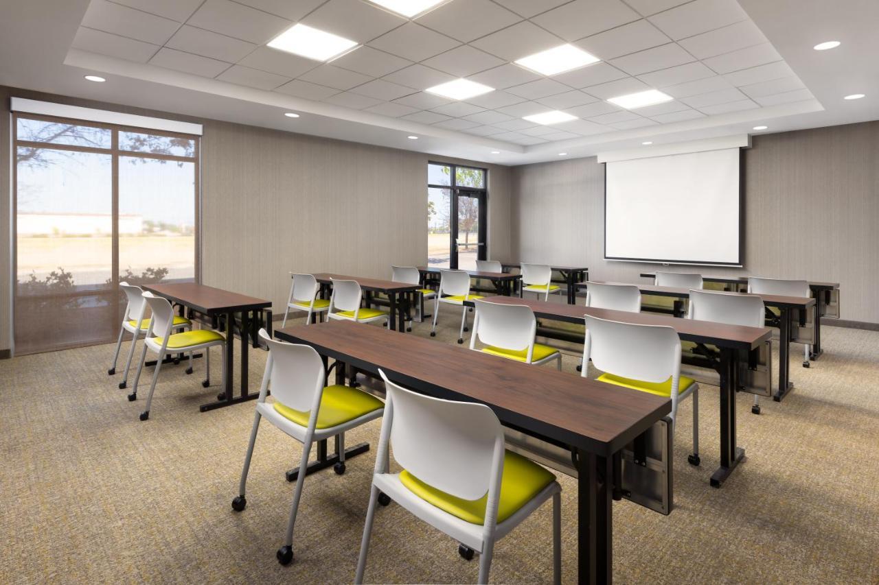 Springhill Suites Fresno Eksteriør bilde
