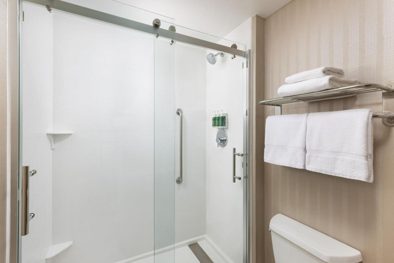 Springhill Suites Fresno Eksteriør bilde