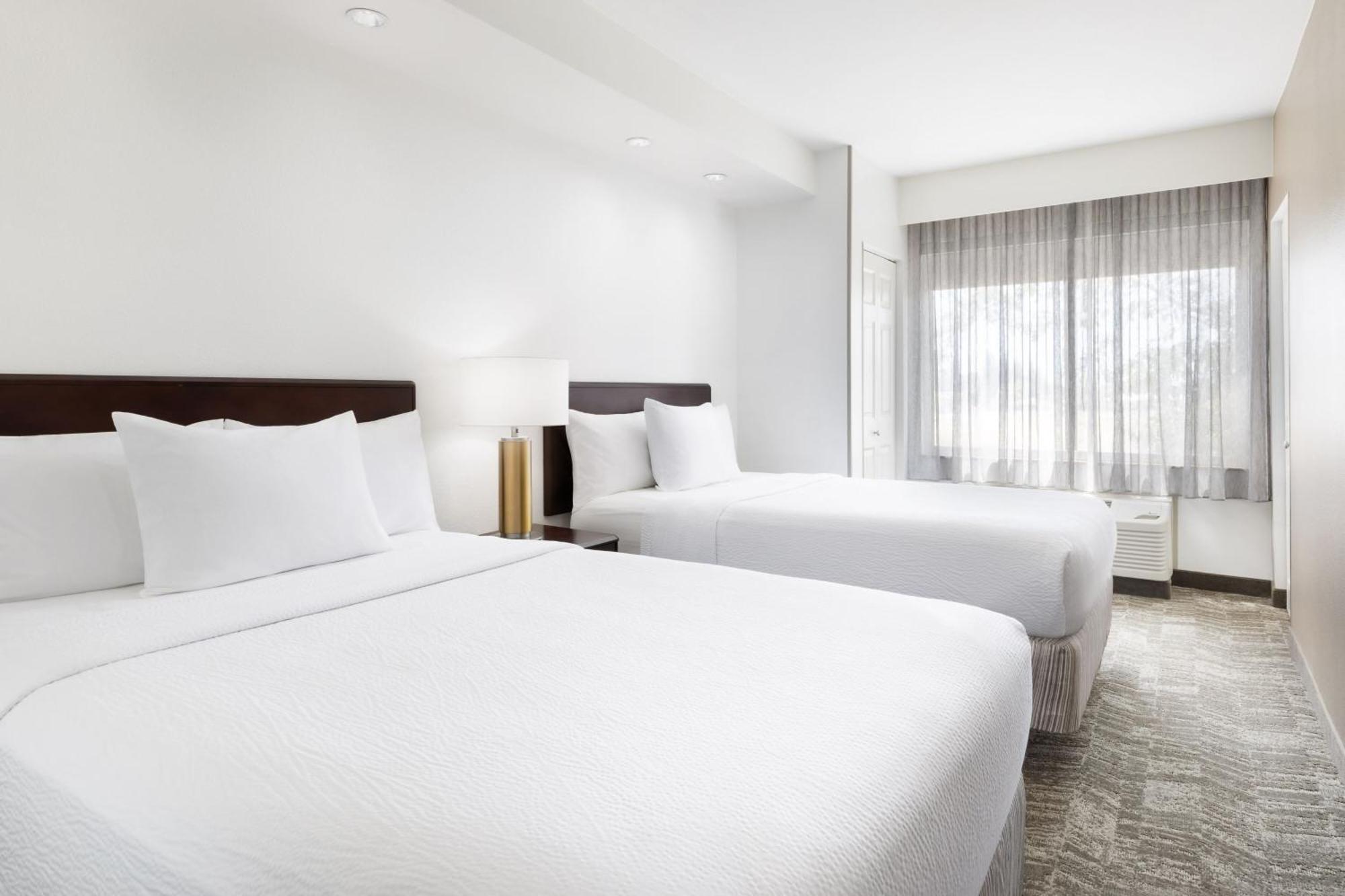 Springhill Suites Fresno Eksteriør bilde