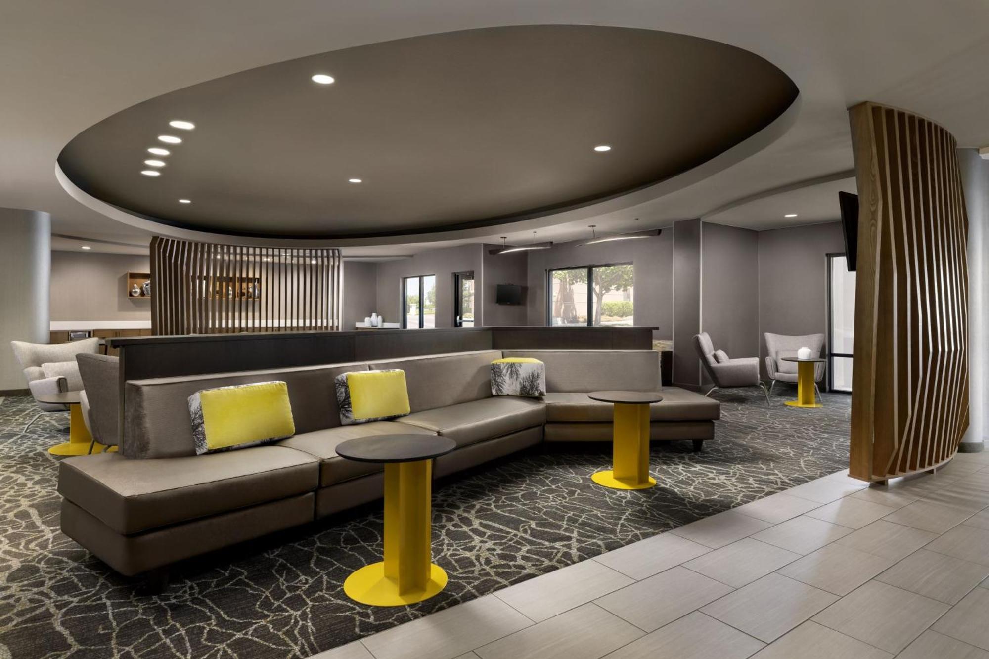 Springhill Suites Fresno Eksteriør bilde