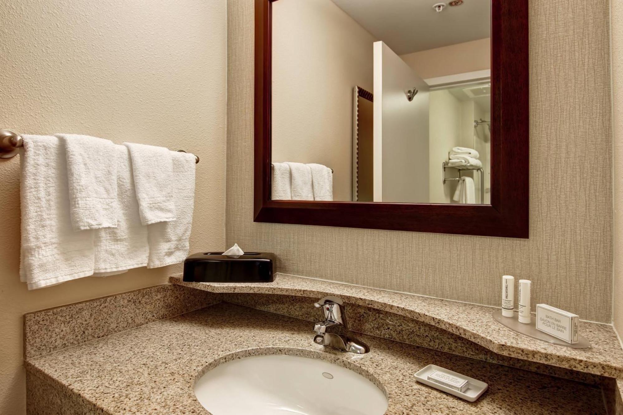 Springhill Suites Fresno Eksteriør bilde