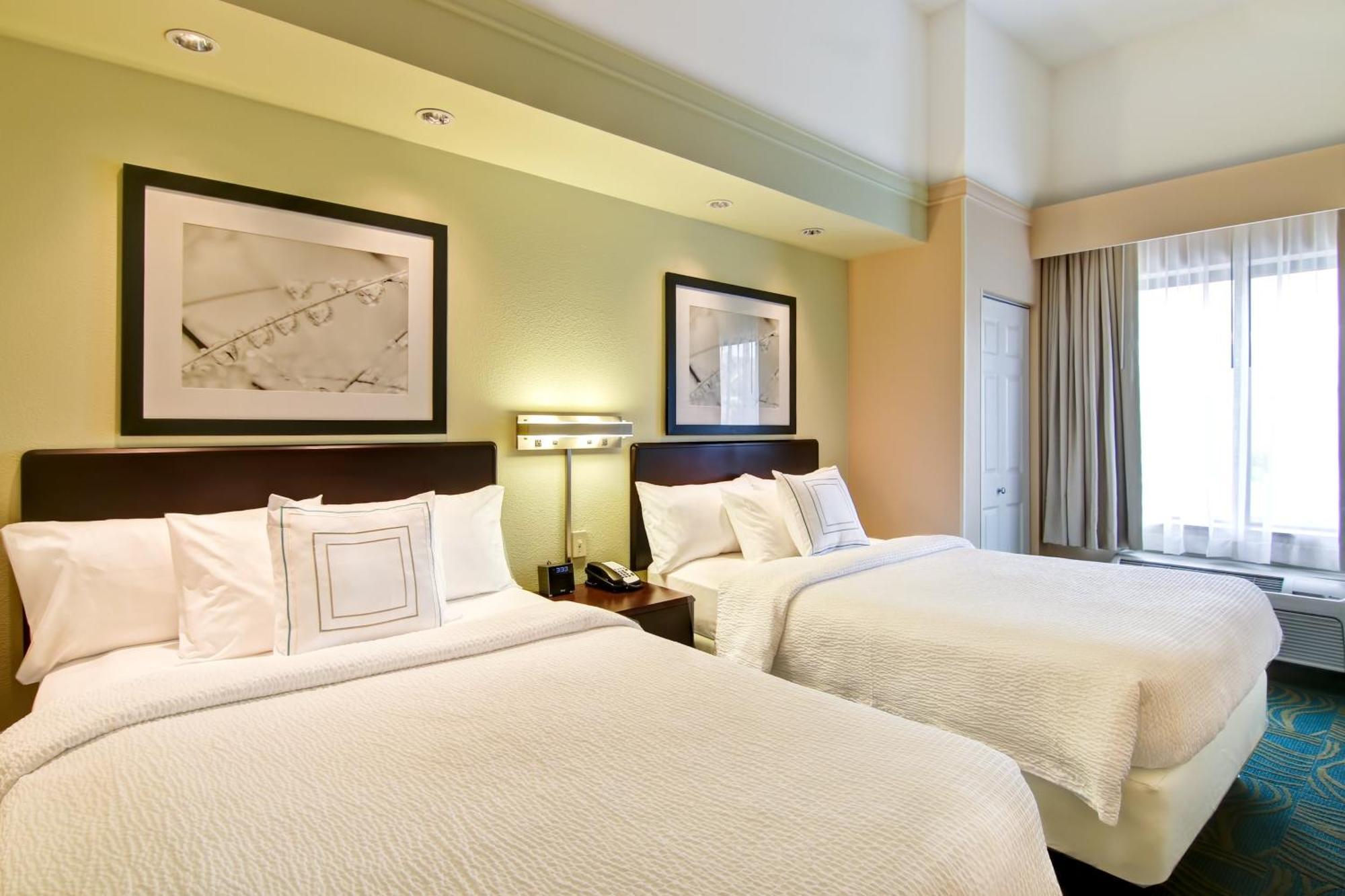 Springhill Suites Fresno Eksteriør bilde