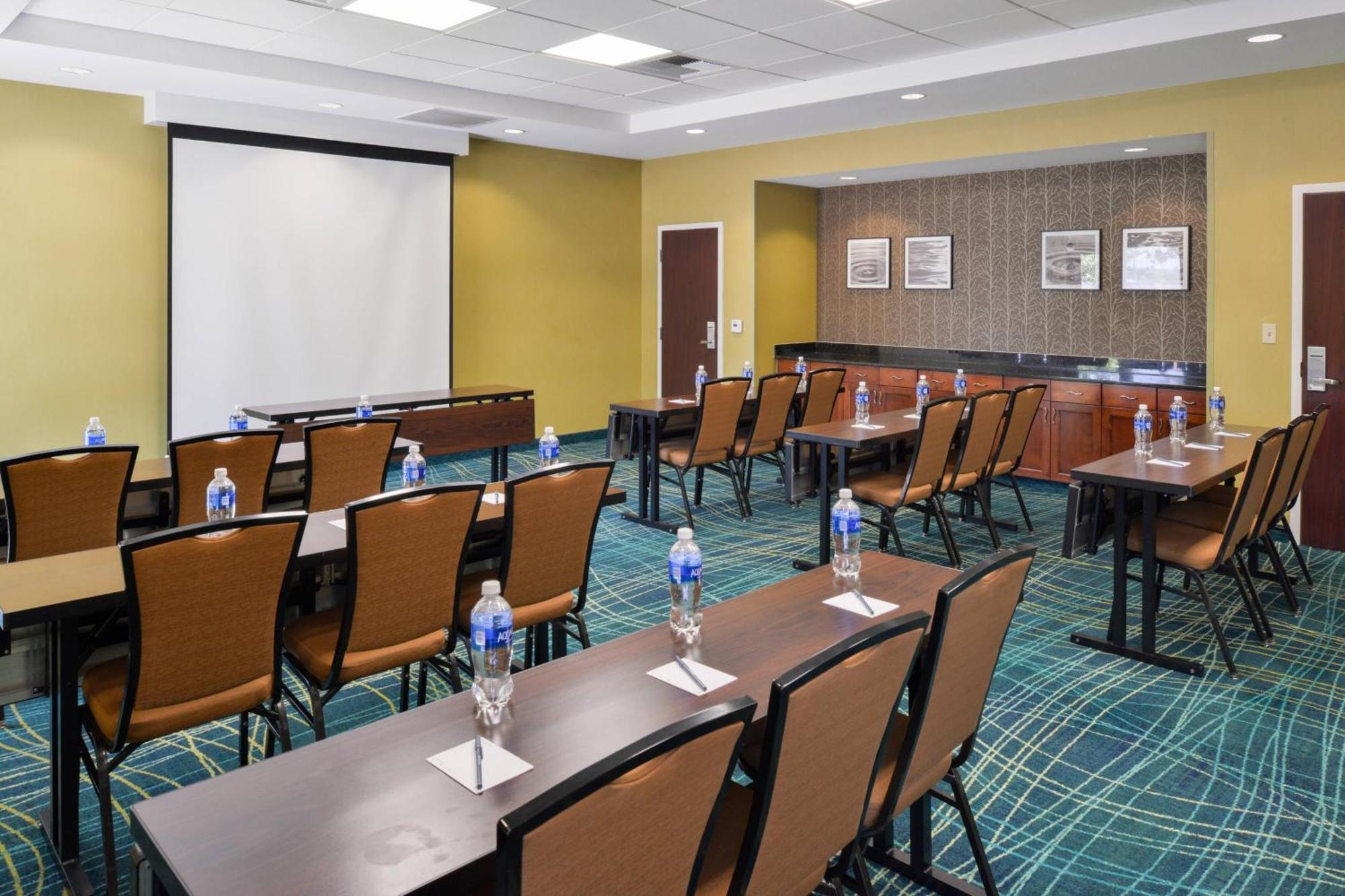 Springhill Suites Fresno Eksteriør bilde