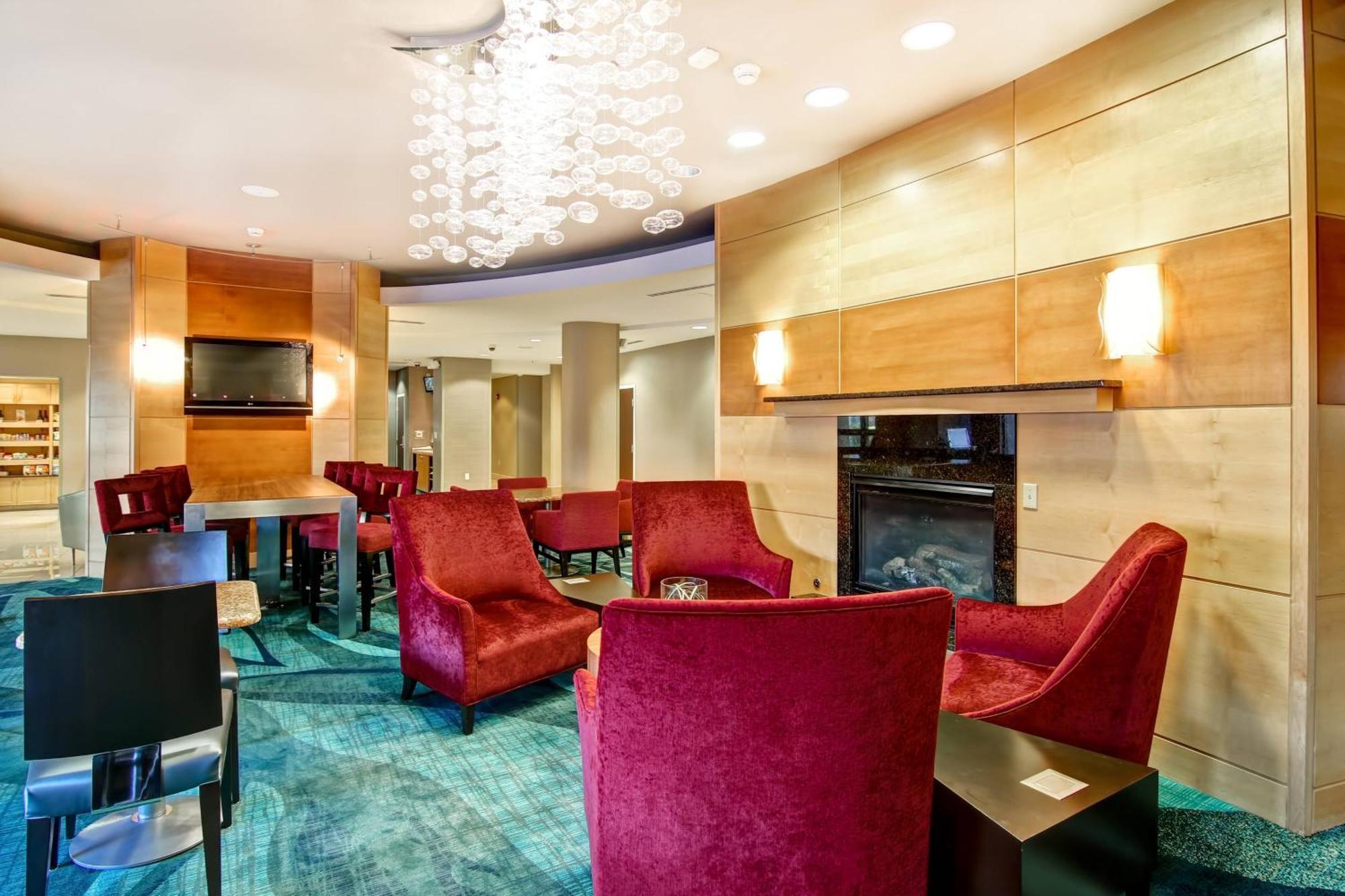 Springhill Suites Fresno Eksteriør bilde