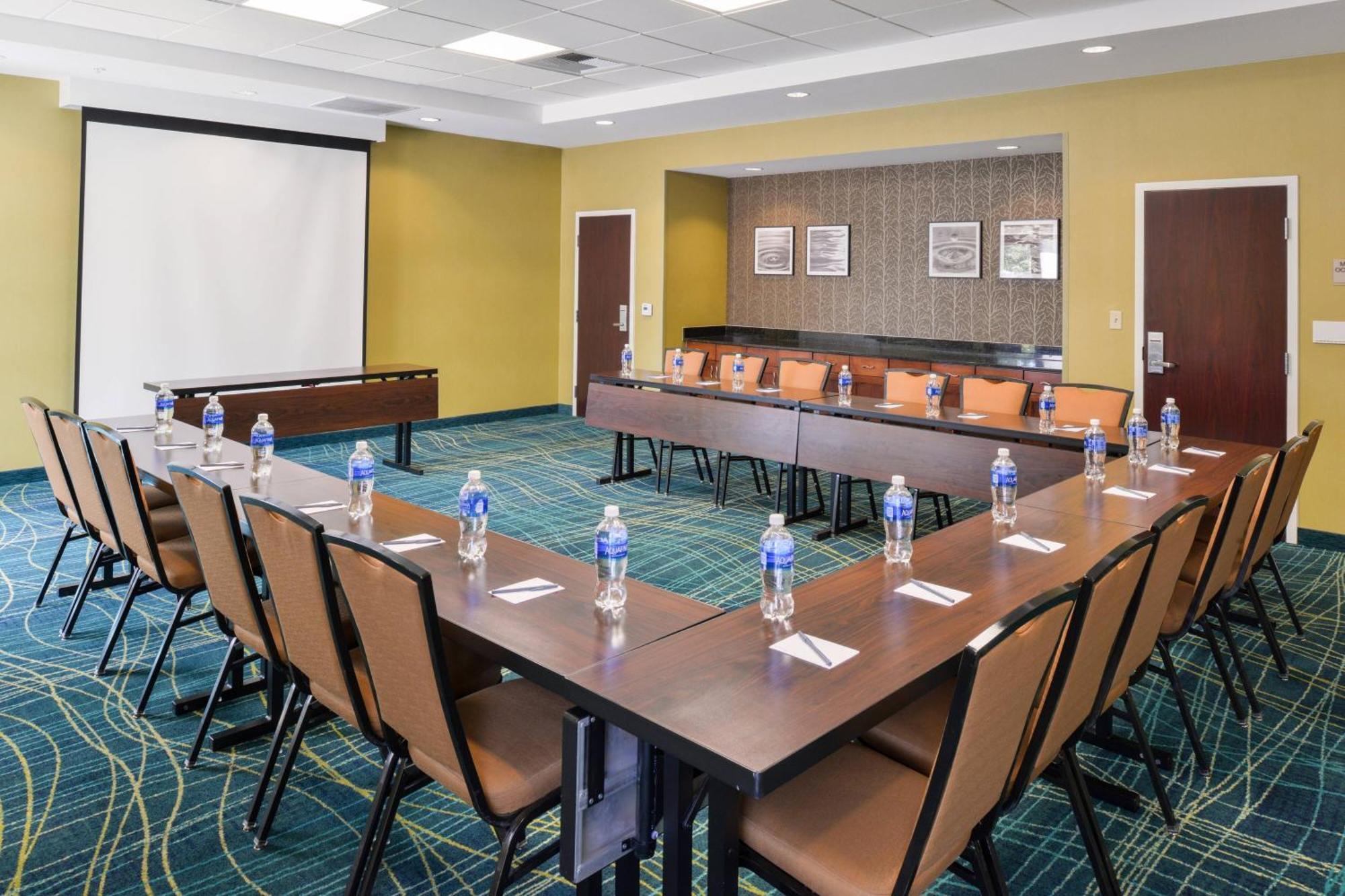 Springhill Suites Fresno Eksteriør bilde