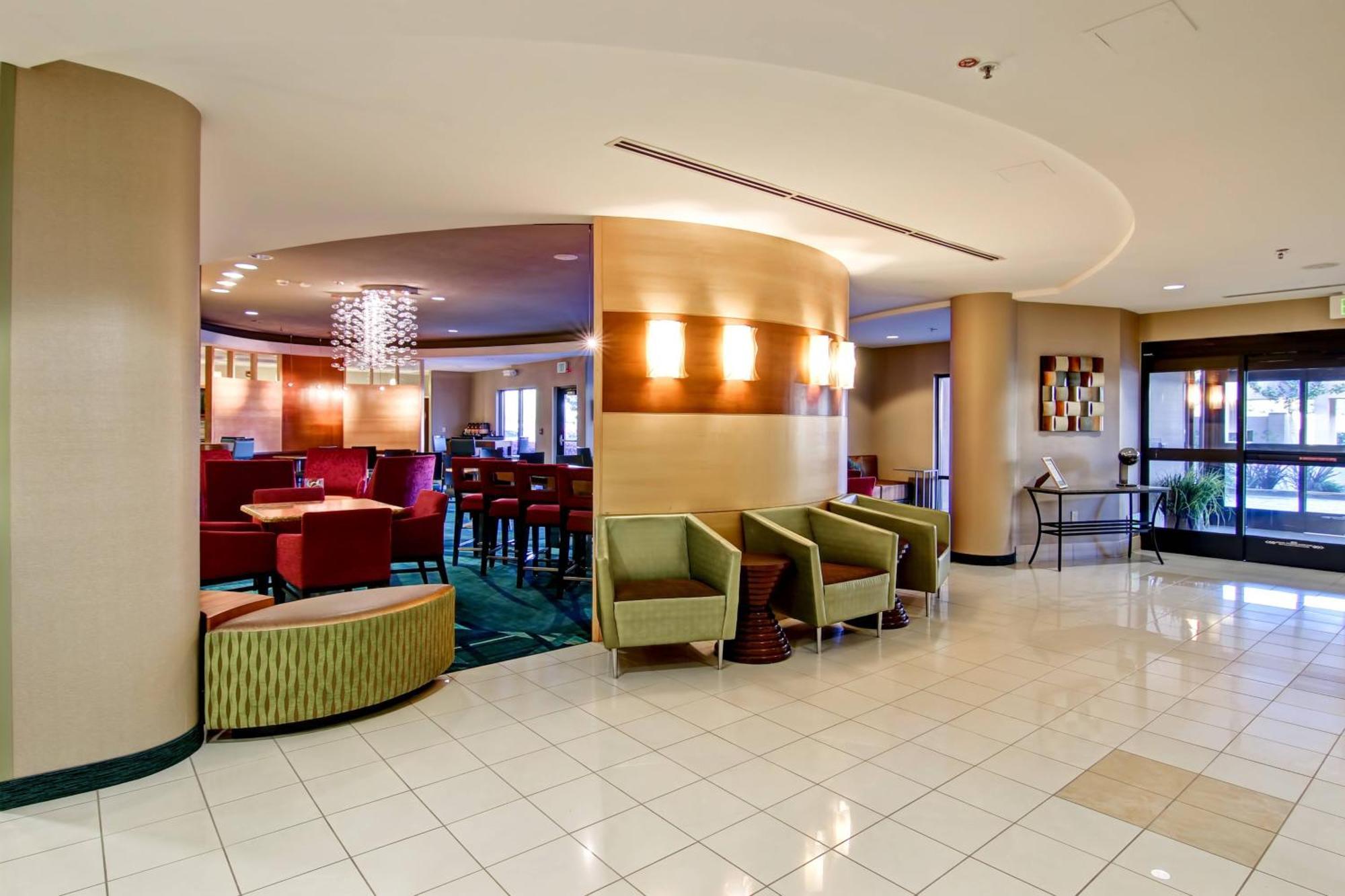 Springhill Suites Fresno Eksteriør bilde